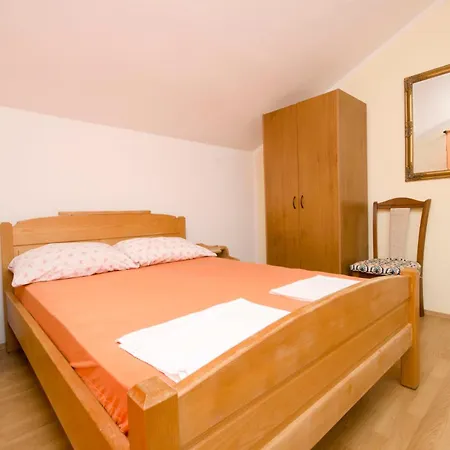 Josip Apartment